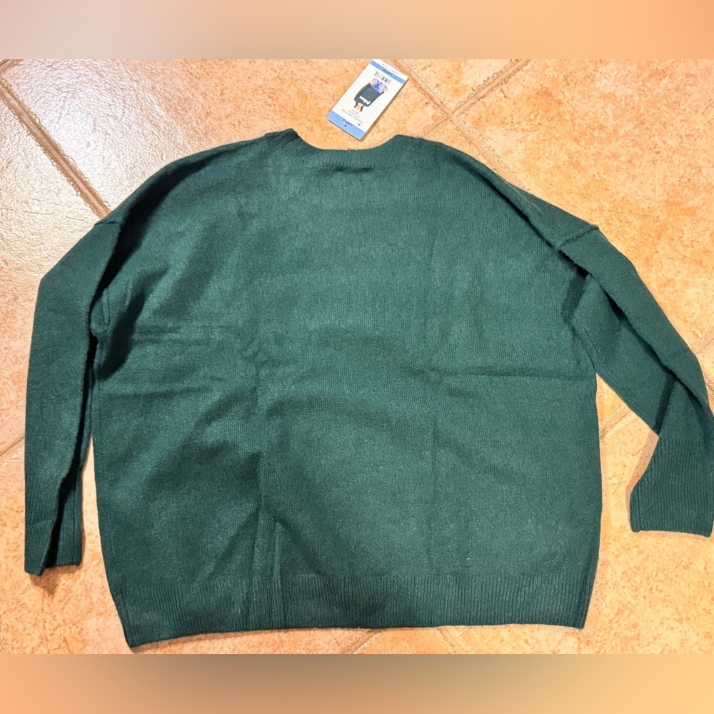 Vince Camuto Green Holiday Sweater - Picture 4 of 4